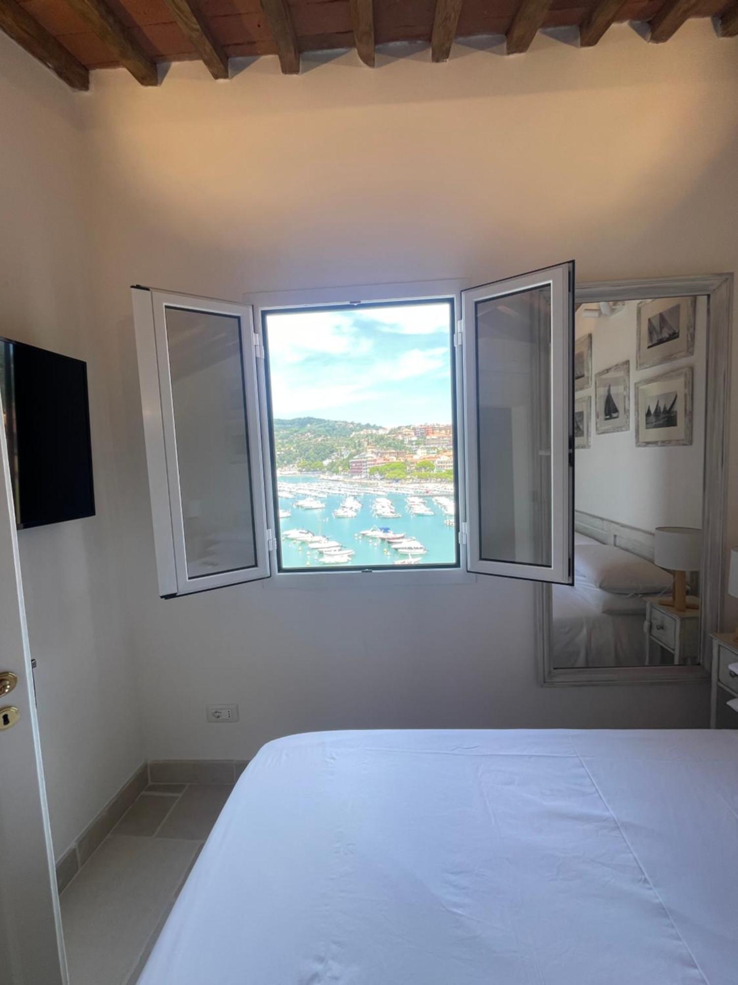Suite Ventidue - Fronte Mare Lerici Exteriér fotografie