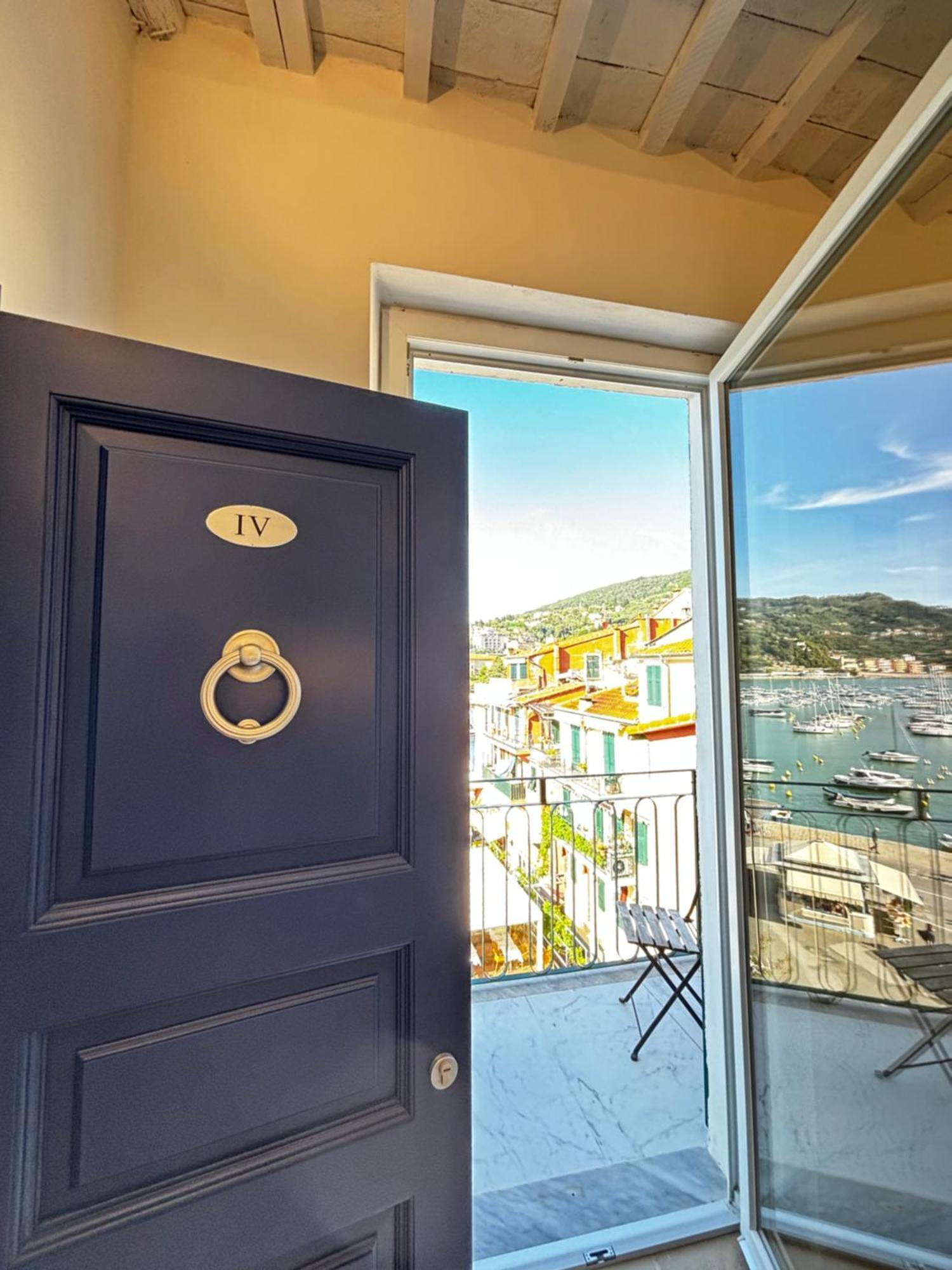 Suite Ventidue - Fronte Mare Lerici Exteriér fotografie
