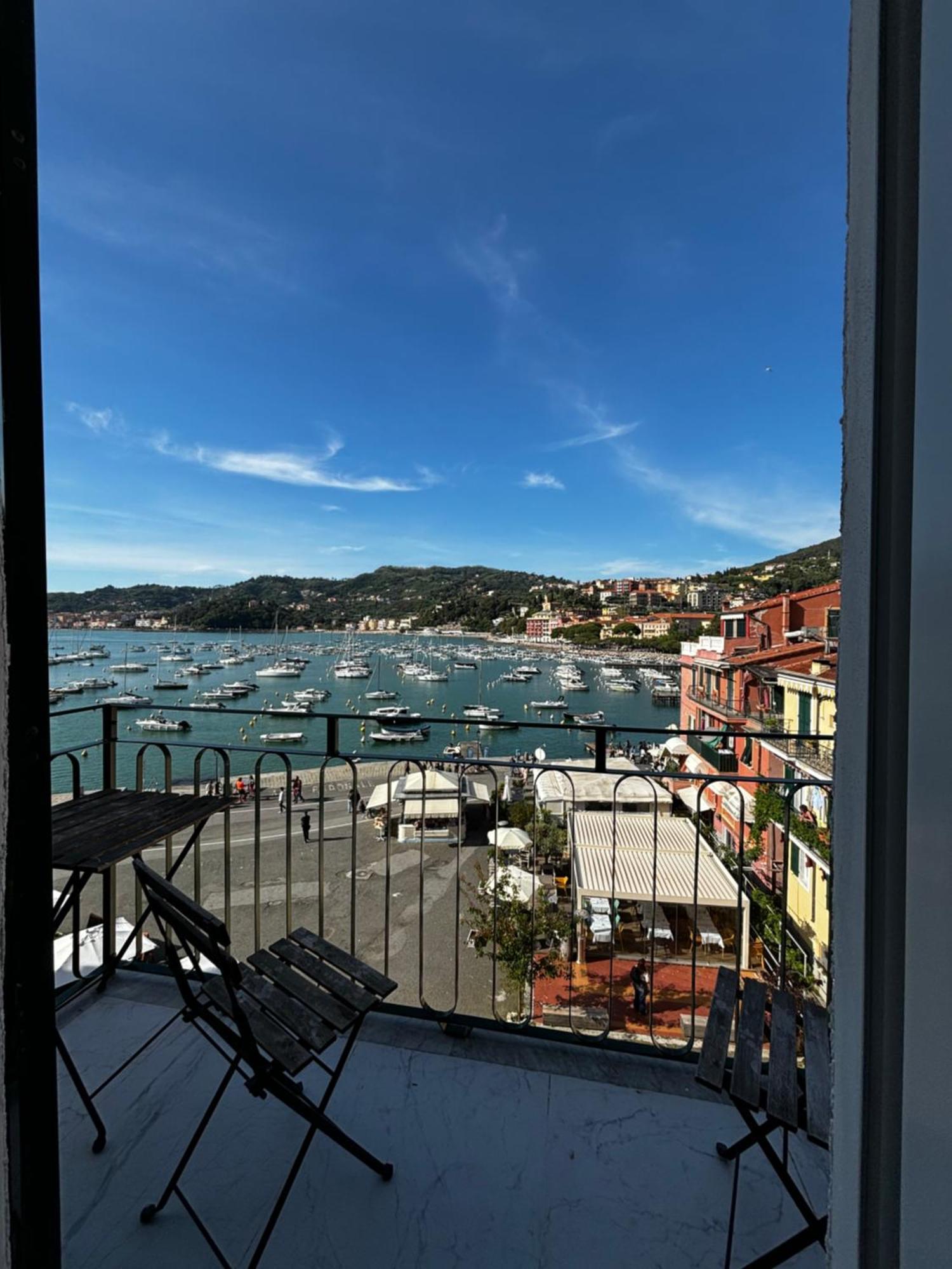 Suite Ventidue - Fronte Mare Lerici Exteriér fotografie